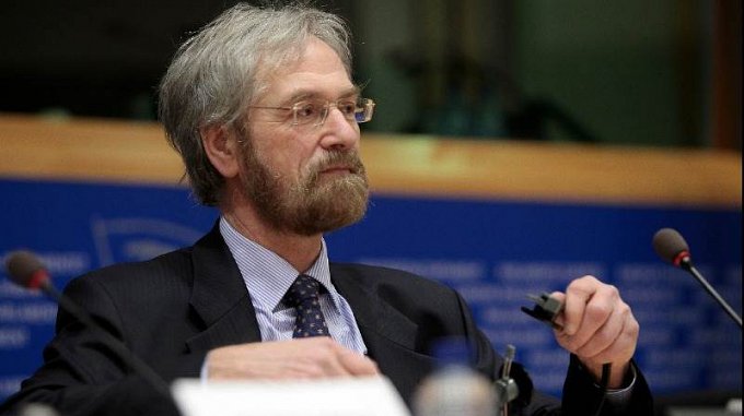 Chief Economist Peter Praet states that ECB show signs of Unwinding Quantitative Easing Program by End of the Year